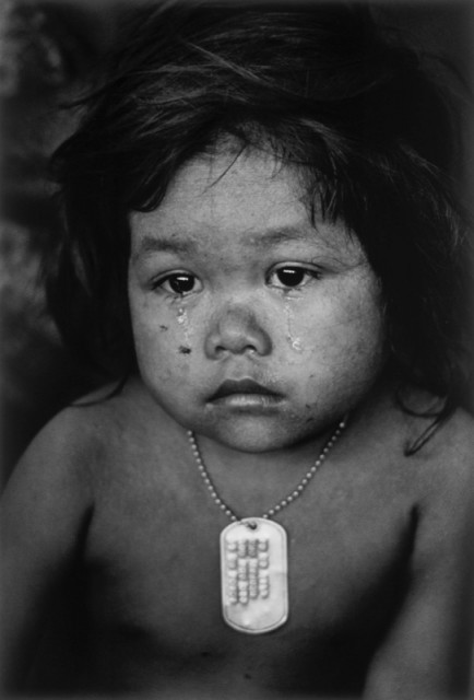 Cambodian Girl 122 © David Hume Kennerly 