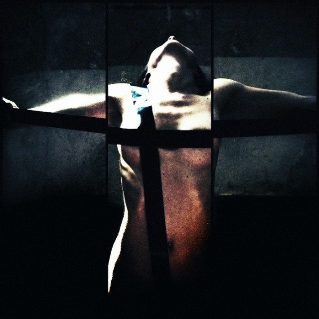 (c) Robert Hutinski