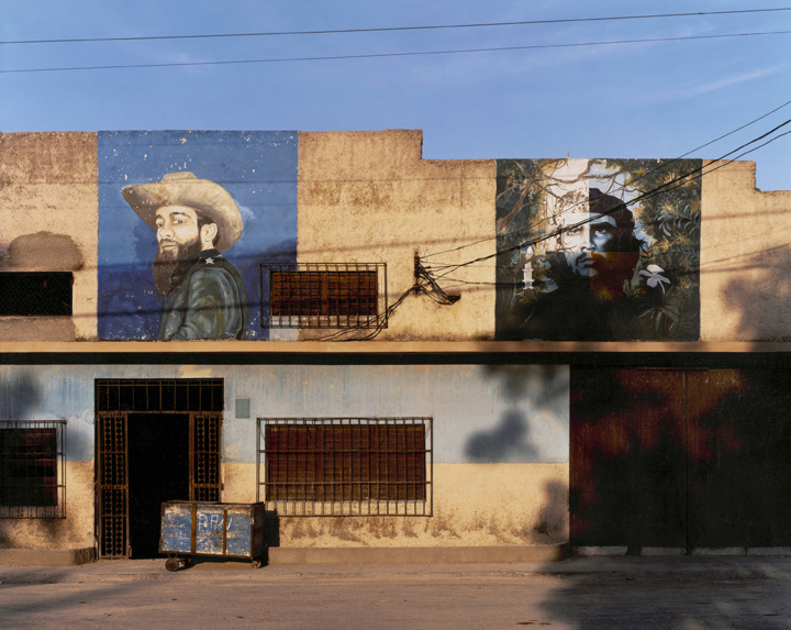 Panadería René Ávila Reyes, Mártir de la Revolución, Holguín, Cuba 2004 © Virginia Beahan