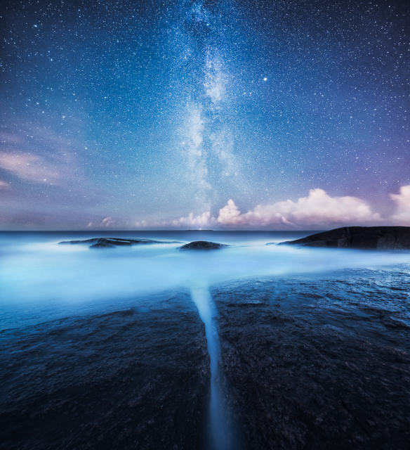 Divided © Mikko Lagerstedt Divided © Mikko Lagerstedt