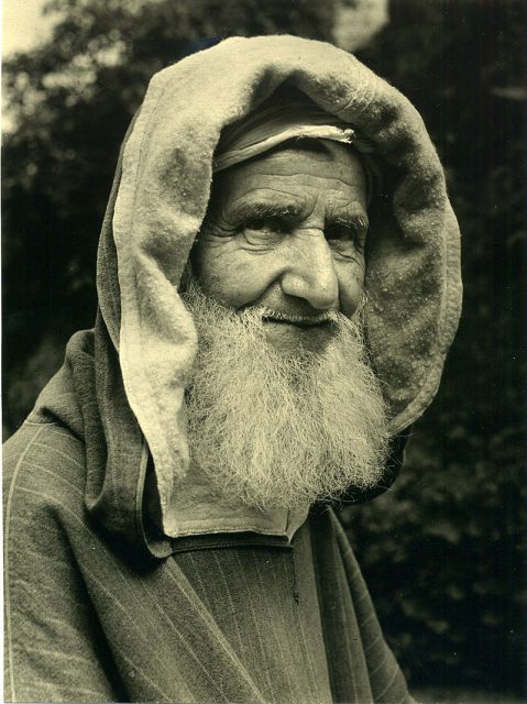 Juan Pando Barrero: Notable de los Beni Arós (Yebala). Xauen 1949. Colección Pando.